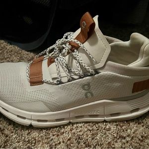 Women’s OnCloud Nova